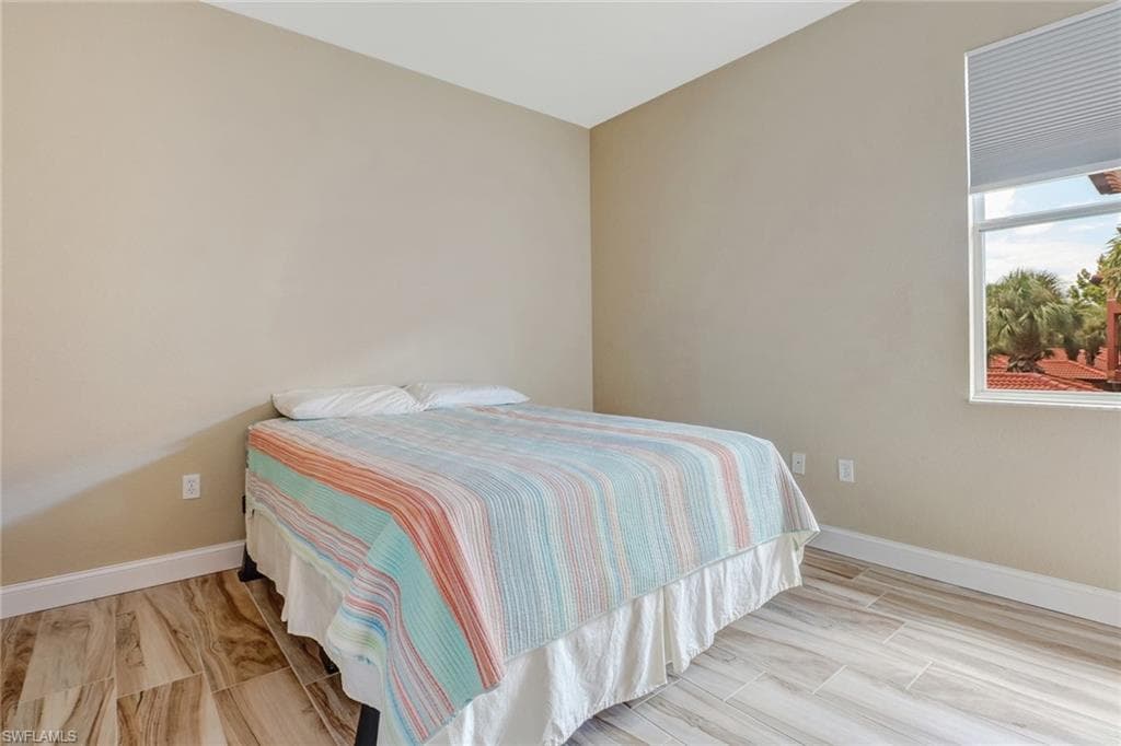 10037 Heather LN 403-16
