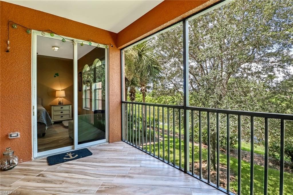 10037 Heather LN 403-24