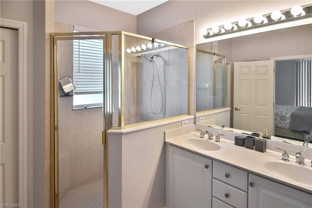 8156 Woodridge Pointe DR-20