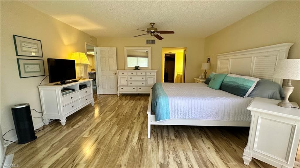 6979 Winkler RD 117-6