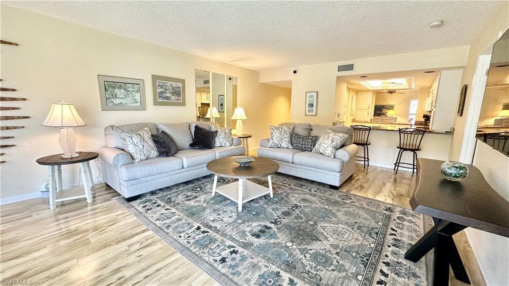 6979 Winkler RD 117-1