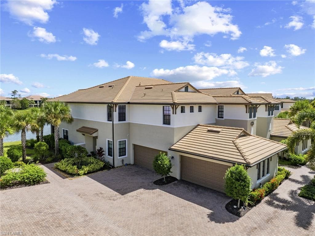 2149 Frangipani CIR 101-2
