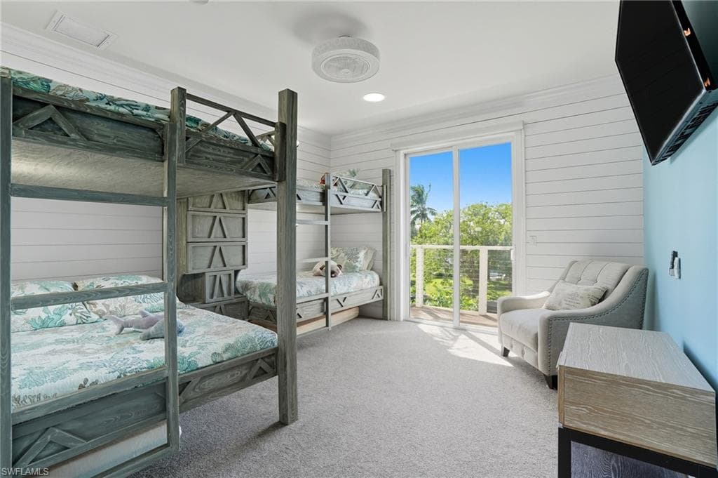 290 Dundee RD-32