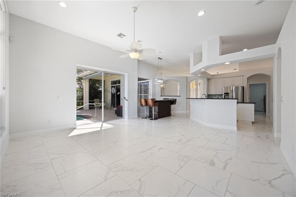 13717 Bald Cypress CIR-11