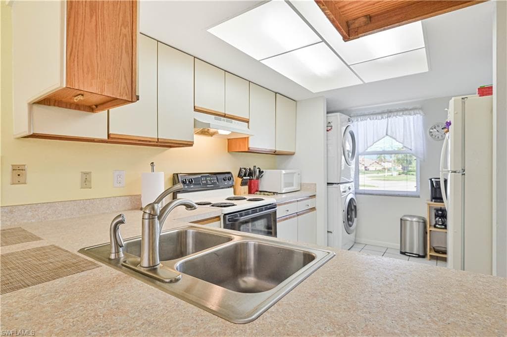 1936 Beach PKWY 112-11