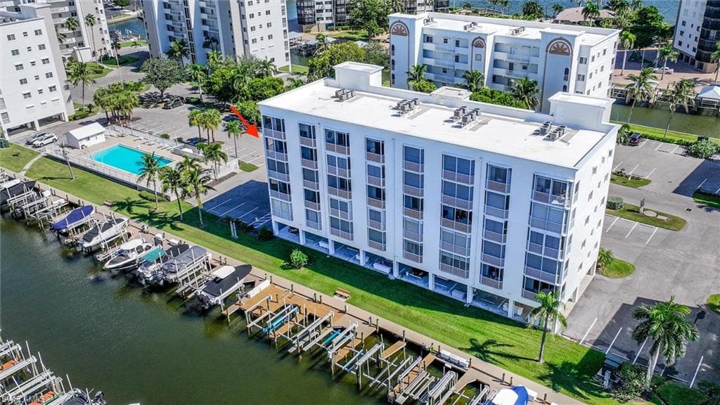 4361 Bay Beach LN 424-15