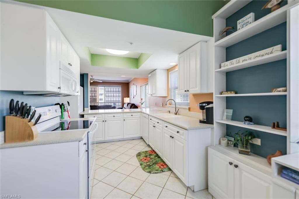 4361 Bay Beach LN 424-4