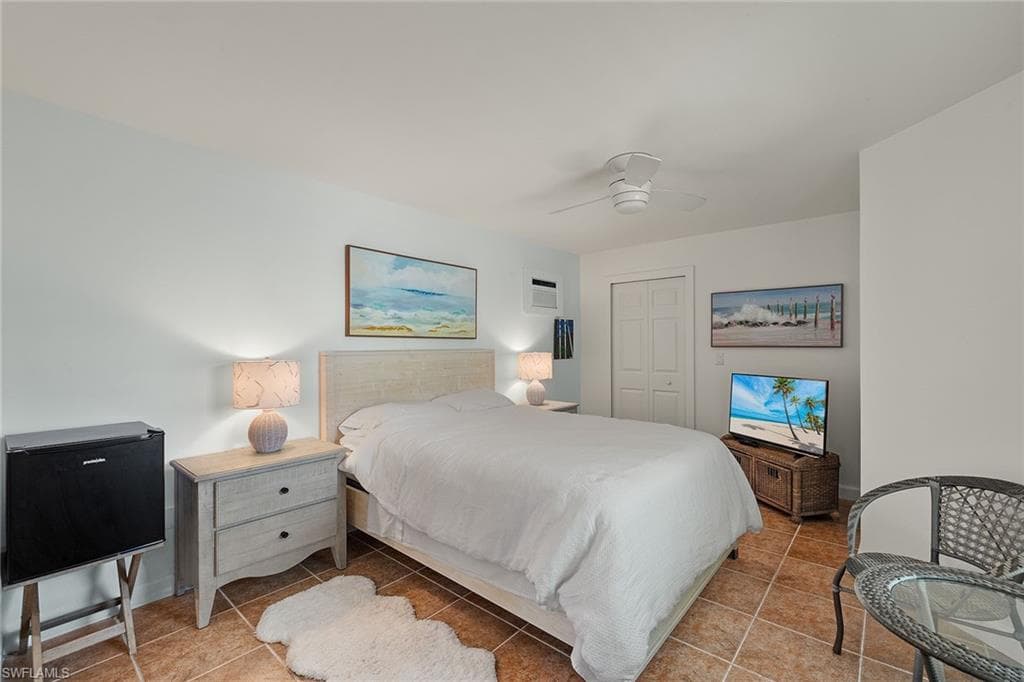 2999 Twin Ponds DR-22