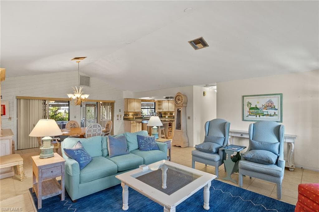 2999 Twin Ponds DR-5