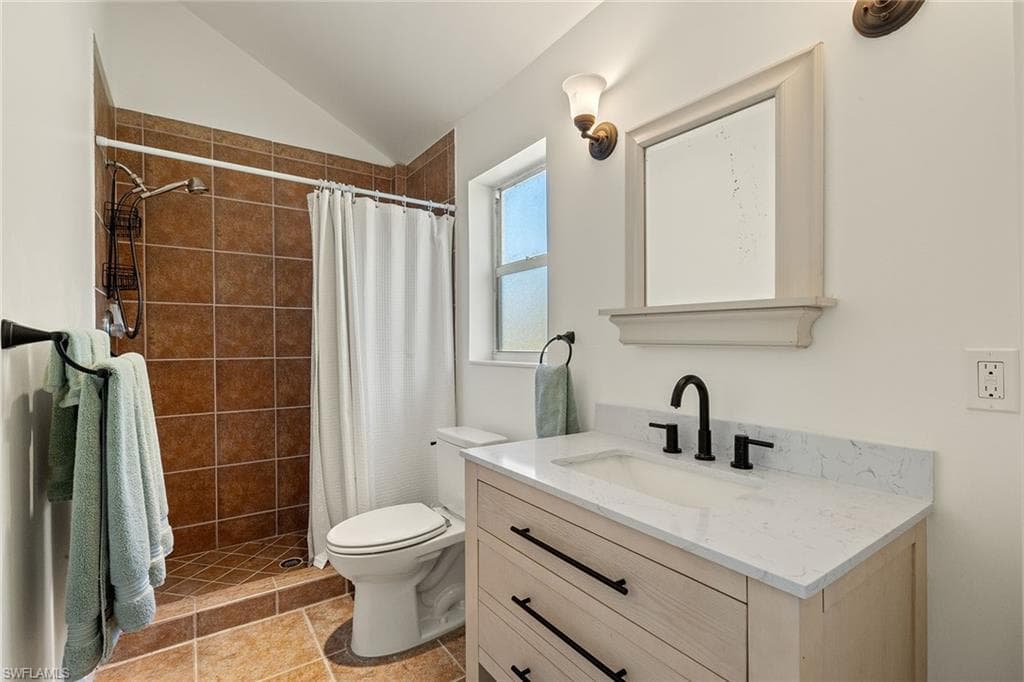 2999 Twin Ponds DR-24