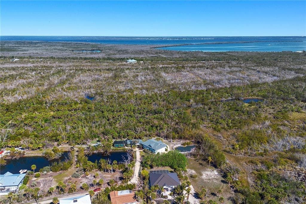 2999 Twin Ponds DR-37