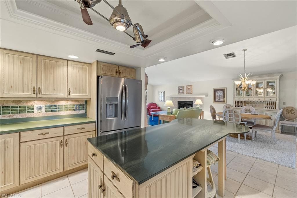 2999 Twin Ponds DR-11