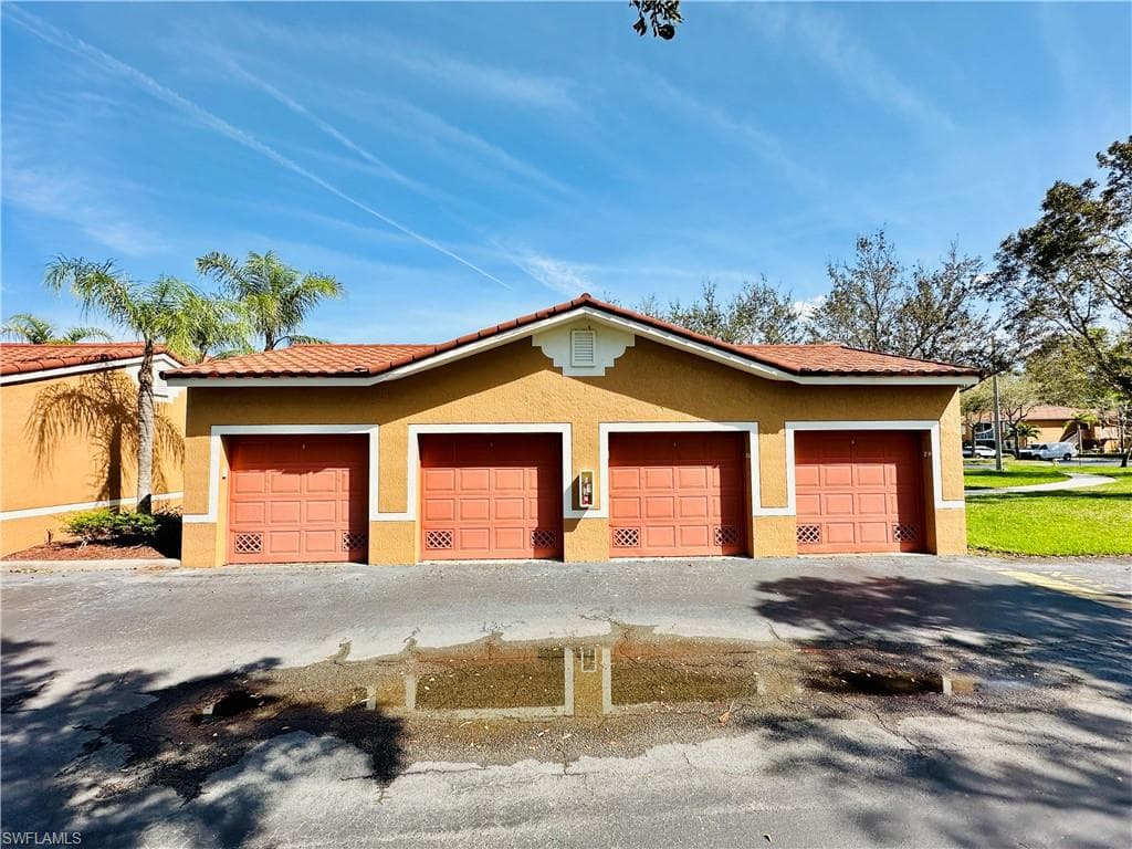 1820 Florida Club CIR 2210-24