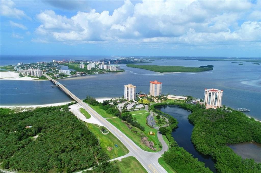 8771 Estero BLVD 301-22