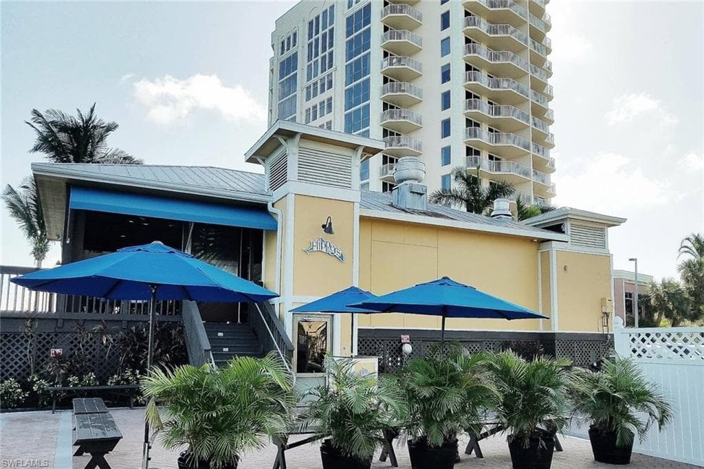 8771 Estero BLVD 301-18