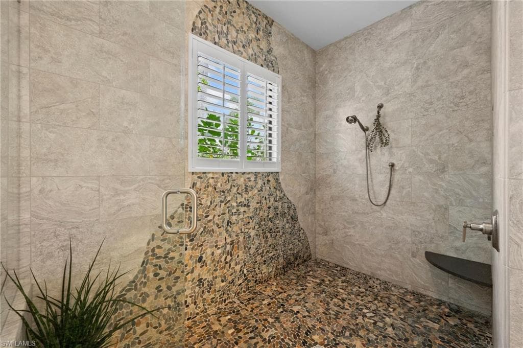 14994 Bonaire CIR-14