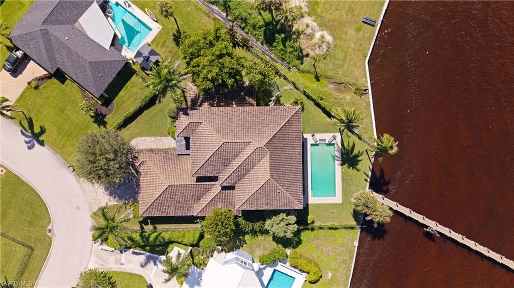 14994 Bonaire CIR-41
