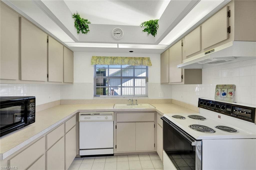 10622 Talmadge CT-9