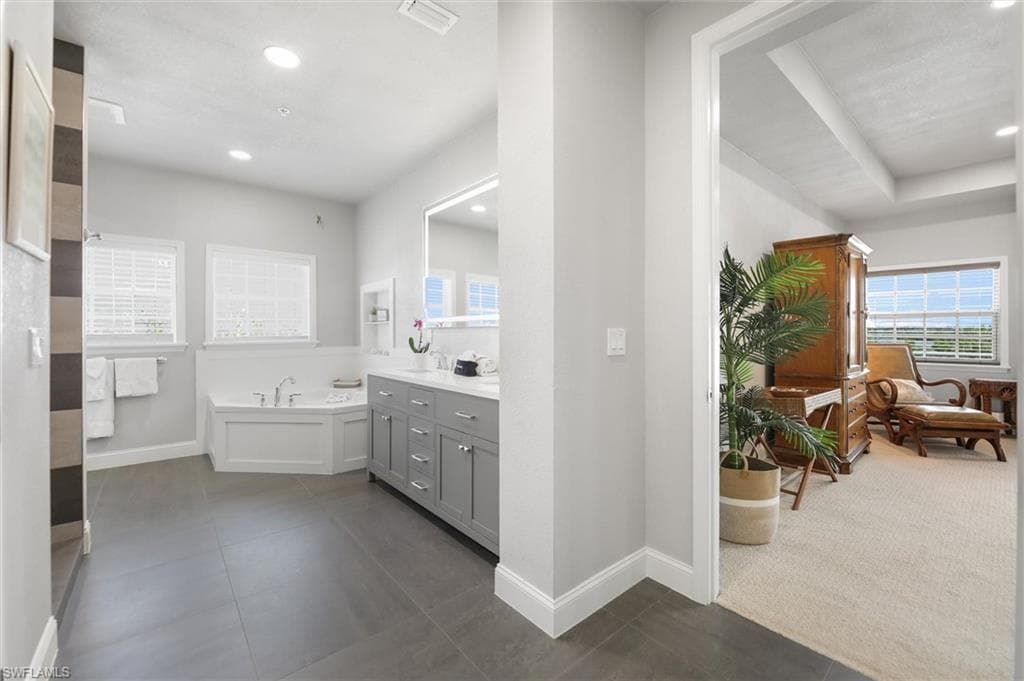 1124 Longifolia CT-24