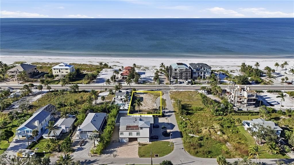 5801 Estero BLVD-17