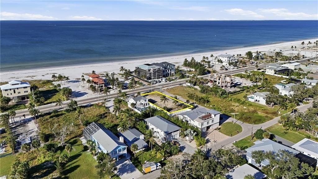 5801 Estero BLVD-7