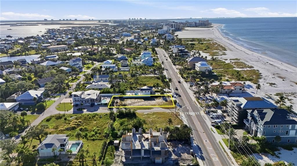 5801 Estero BLVD-18