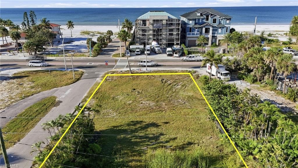 5791 ESTERO BLVD-10