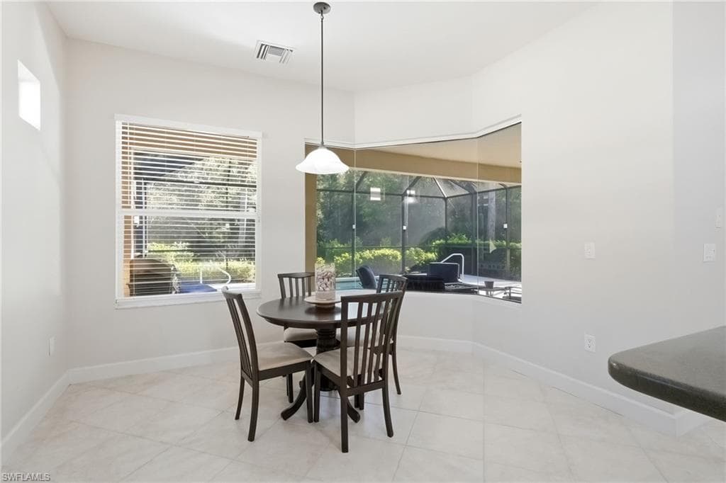 11225 Lithgow LN-6