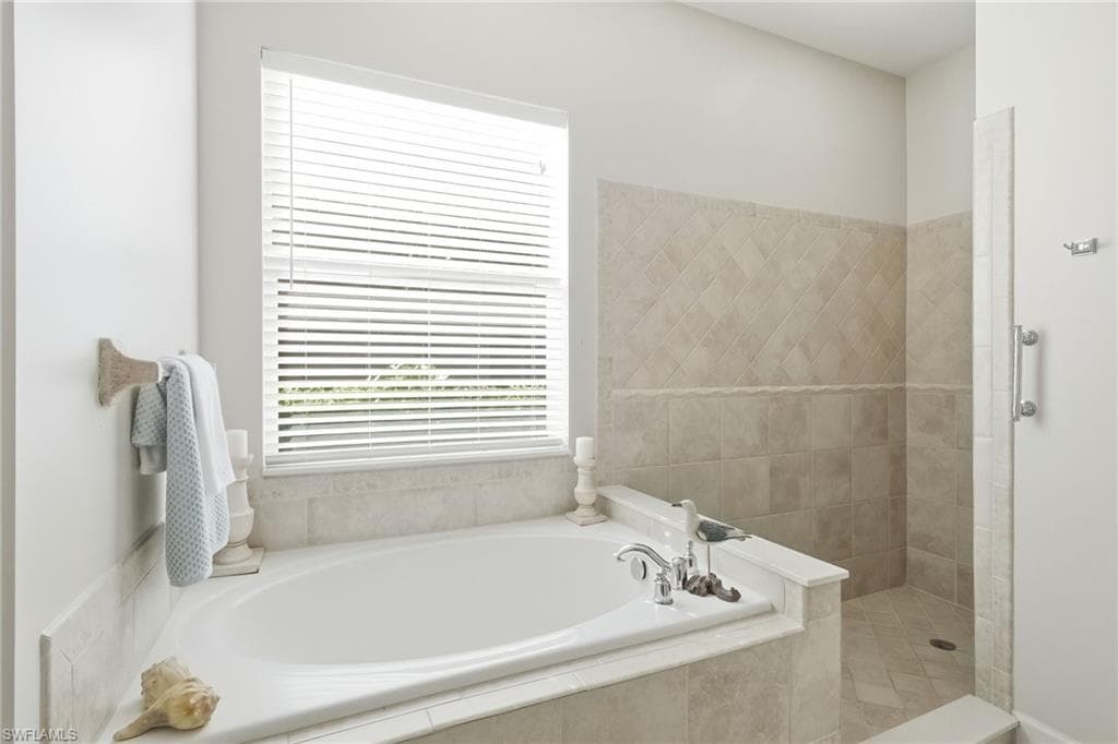 11225 Lithgow LN-17
