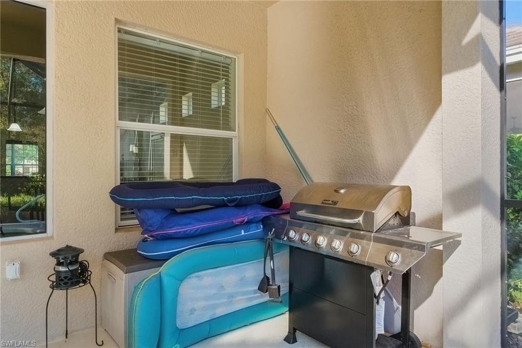 11225 Lithgow LN-31