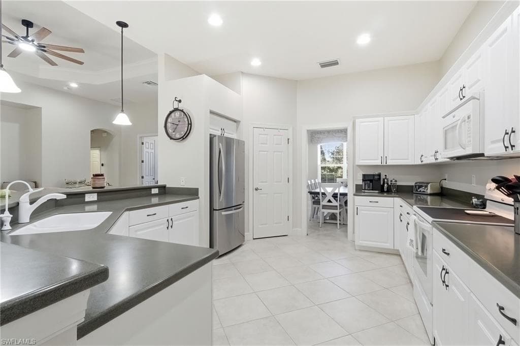11225 Lithgow LN-8