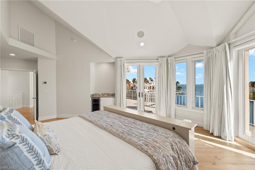 1490 Angel DR-27