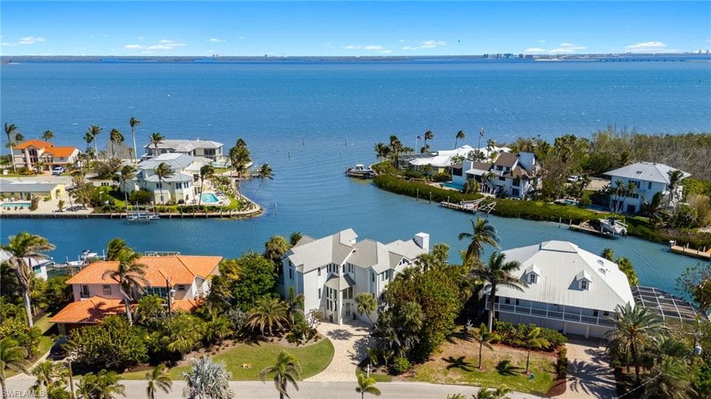 1490 Angel DR-1