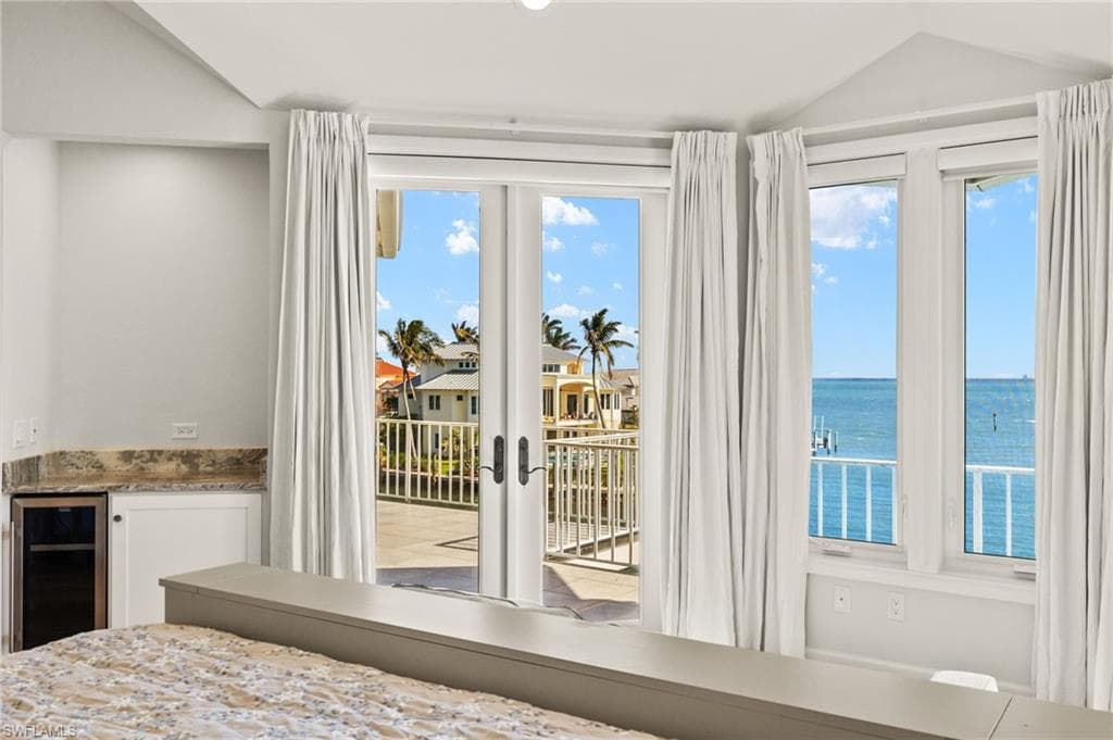 1490 Angel DR-28