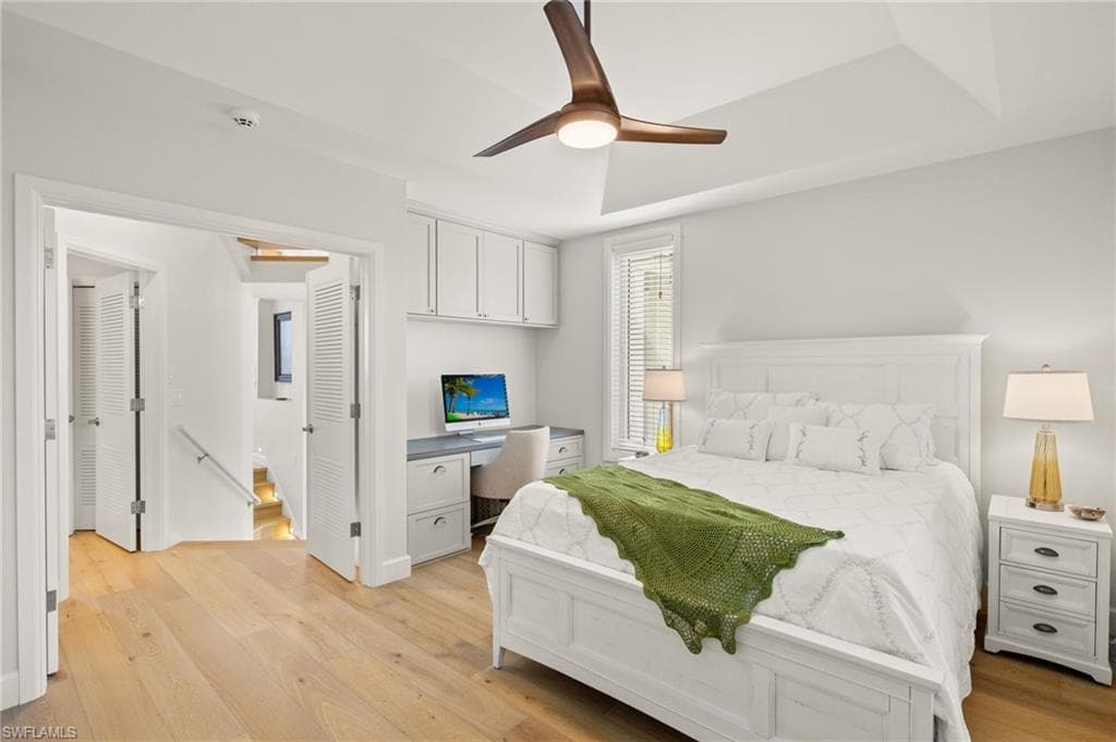 1490 Angel DR-24