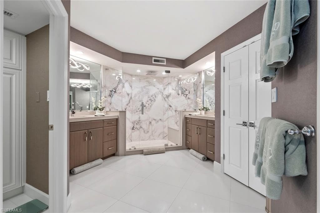 4251 Gulf Shore BLVD N 10B-13