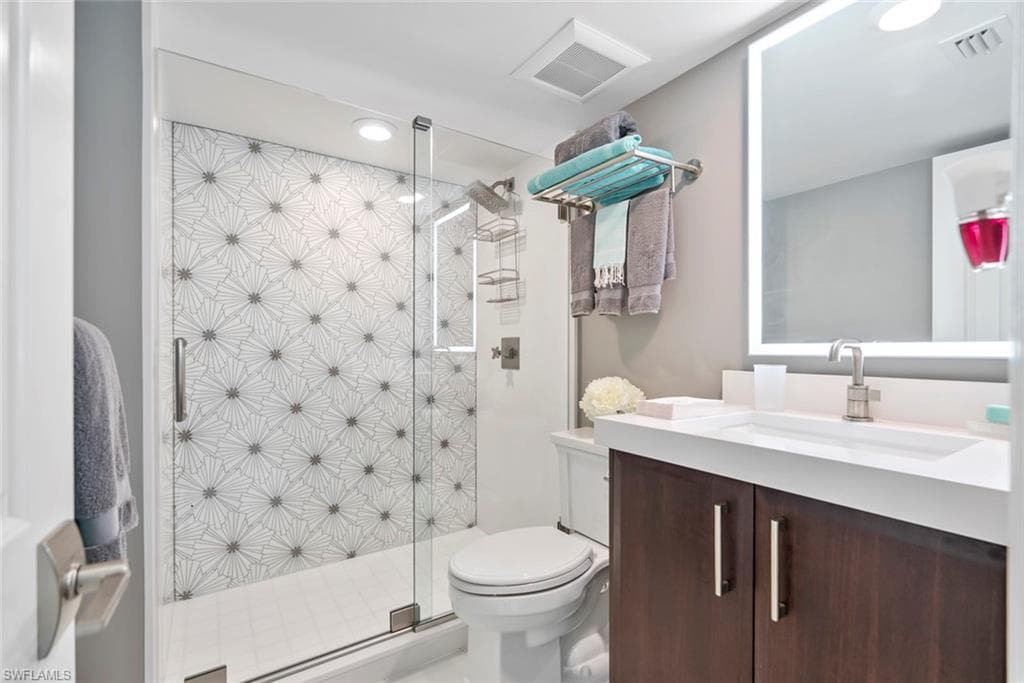 4251 Gulf Shore BLVD N 10B-17