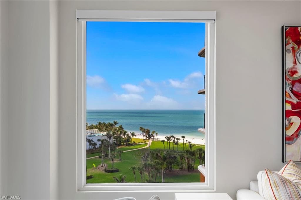 4251 Gulf Shore BLVD N 10B-16