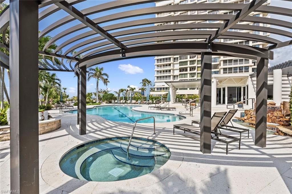 4251 Gulf Shore BLVD N 10B-30