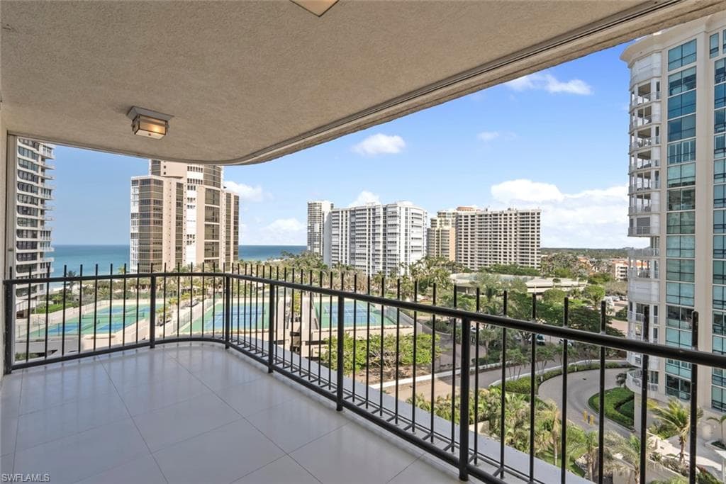 4251 Gulf Shore BLVD N 10B-14