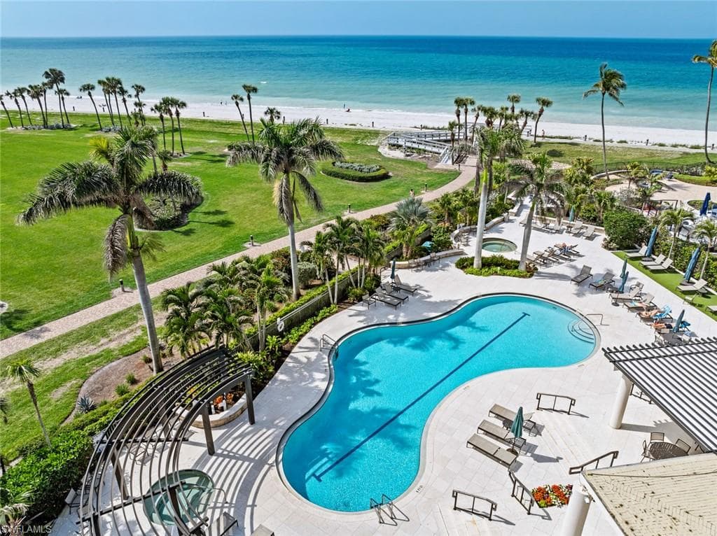 4251 Gulf Shore BLVD N 10B-31