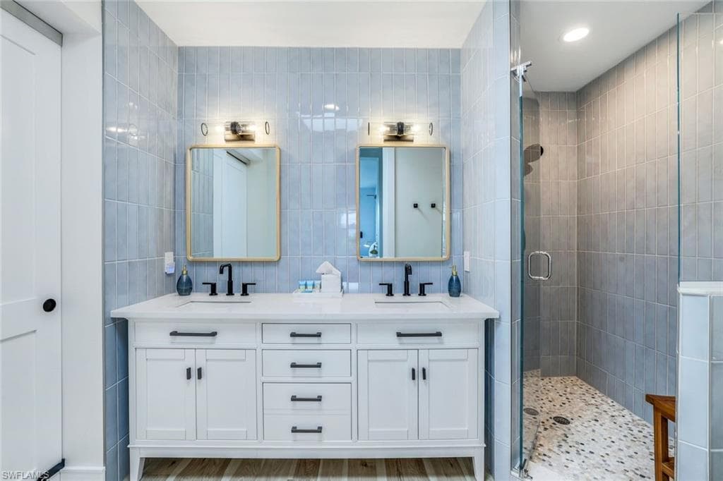 5789 Baltusrol CT 302-18