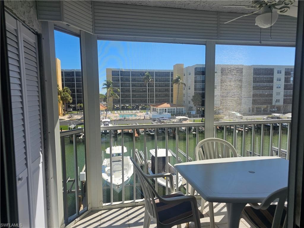 4521 Bay Beach LN 222-3