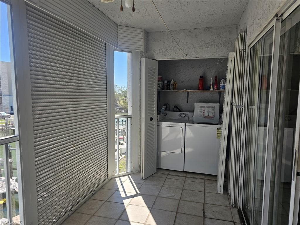 4521 Bay Beach LN 222-28