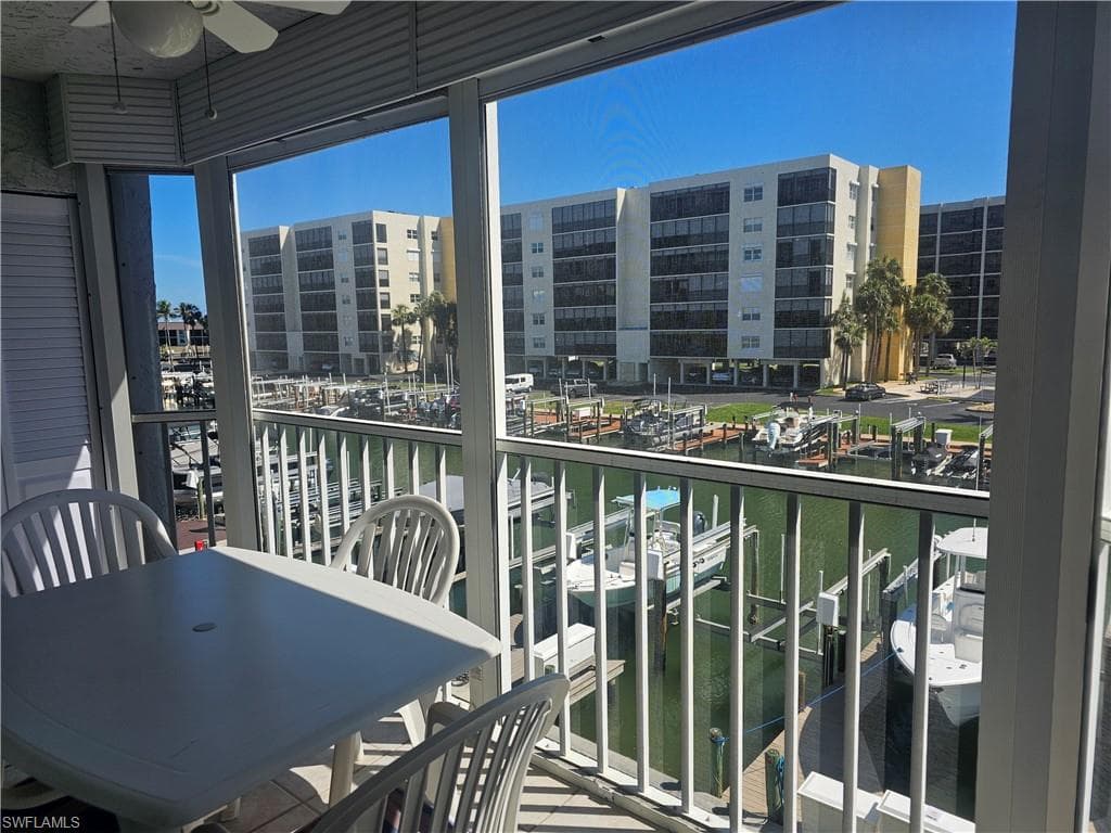 4521 Bay Beach LN 222-4