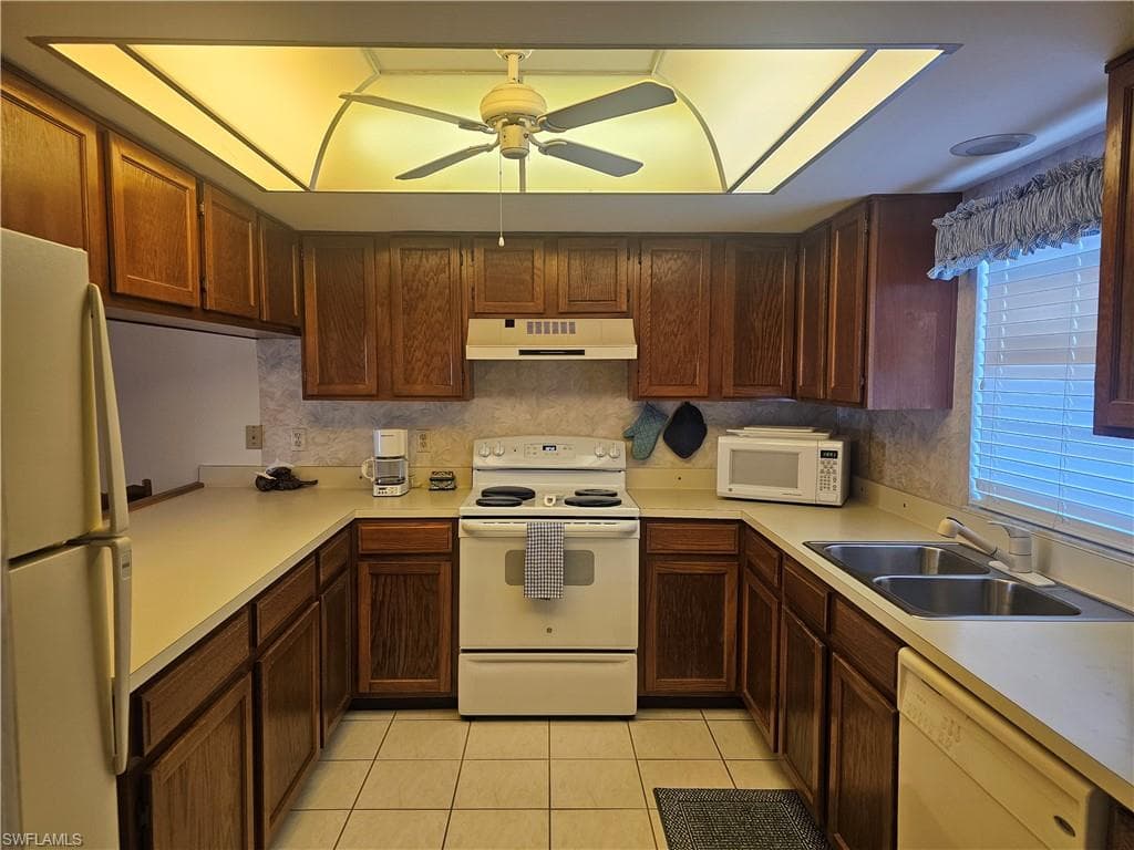 4521 Bay Beach LN 222-25