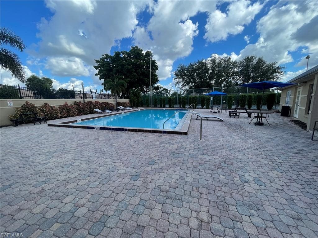 5323 Summerlin RD 2307-18