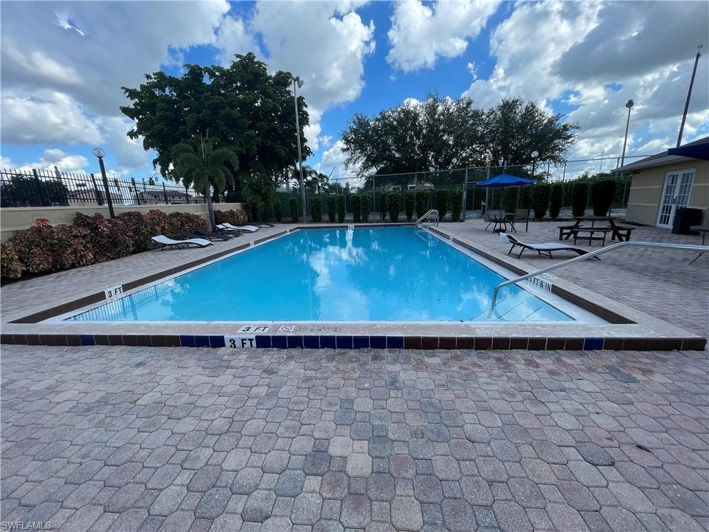 5323 Summerlin RD 2307-19