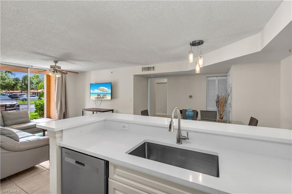 1230 Wildwood Lakes BLVD 105-2