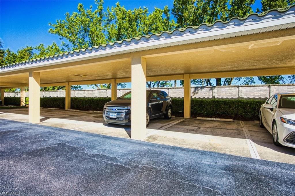 11021 Gulf Reflections DR 105-24